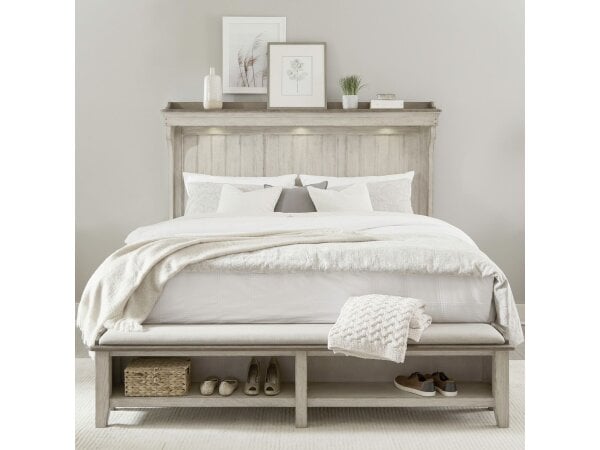 Ivy Hollow 3 Drawer Nightstand w/Charging Station Clearance 19