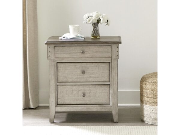 Ivy Hollow 3 Drawer Nightstand w/Charging Station Clearance