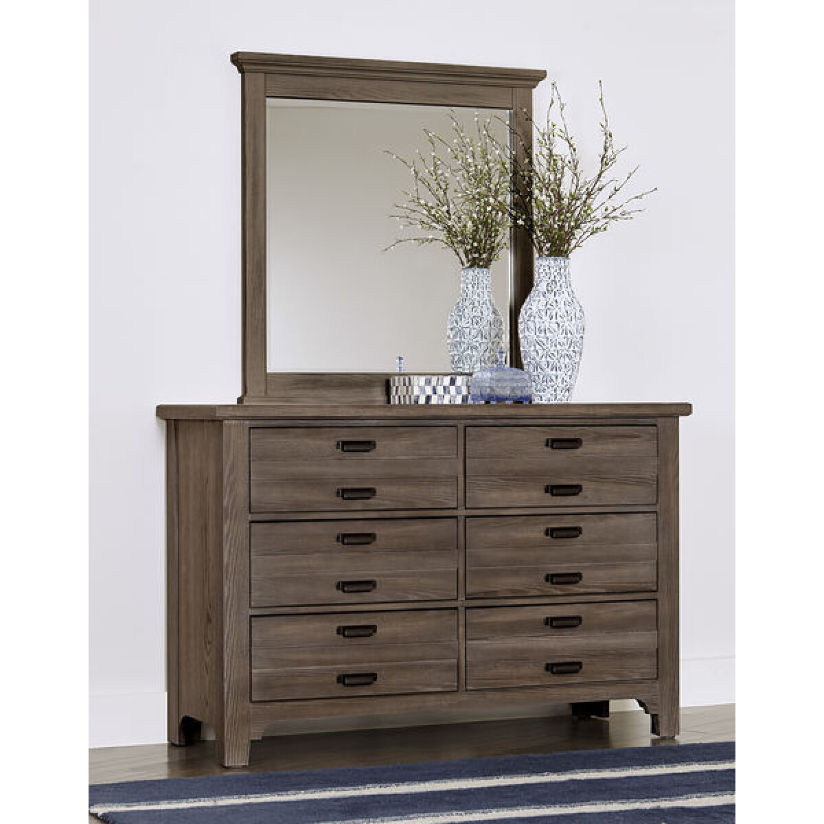 Bungalow Dresser and Mirror Clearance 4